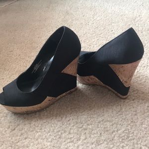 Black wedge shoes